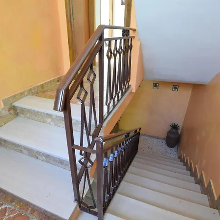 3 Bedroom Amazing In Portole Lejlighed